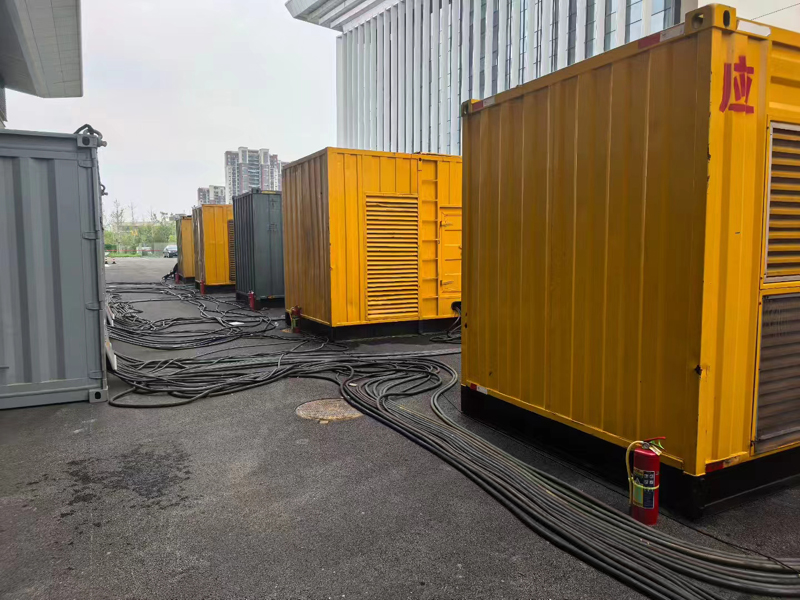 萧县不同季节柴油发电机组保养有哪些注意事项?