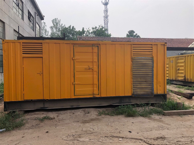 萧县柴油发电机如何判断新机油是否已经完全充满机油滤清器？