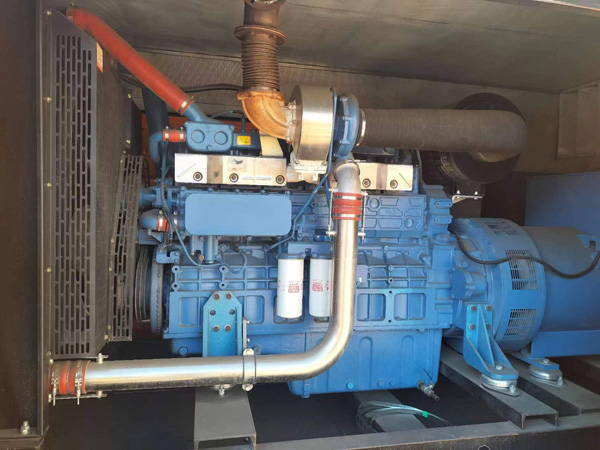 萧县燃油消耗率与进气温度的具体关系是什么？