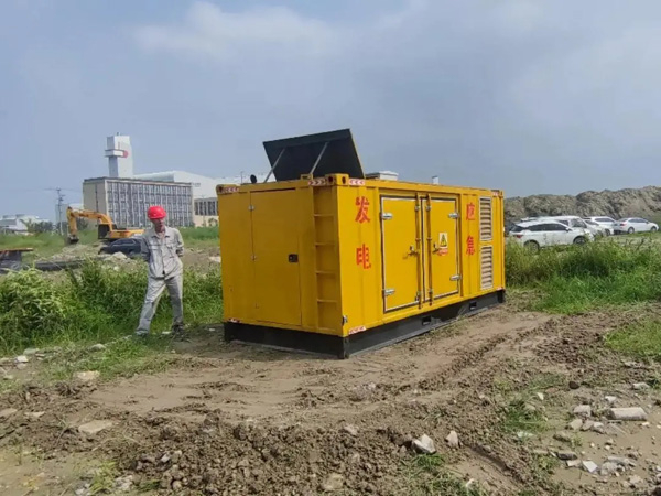 萧县200KW柴油发电机机组每小时的油耗量受哪些因素影响？